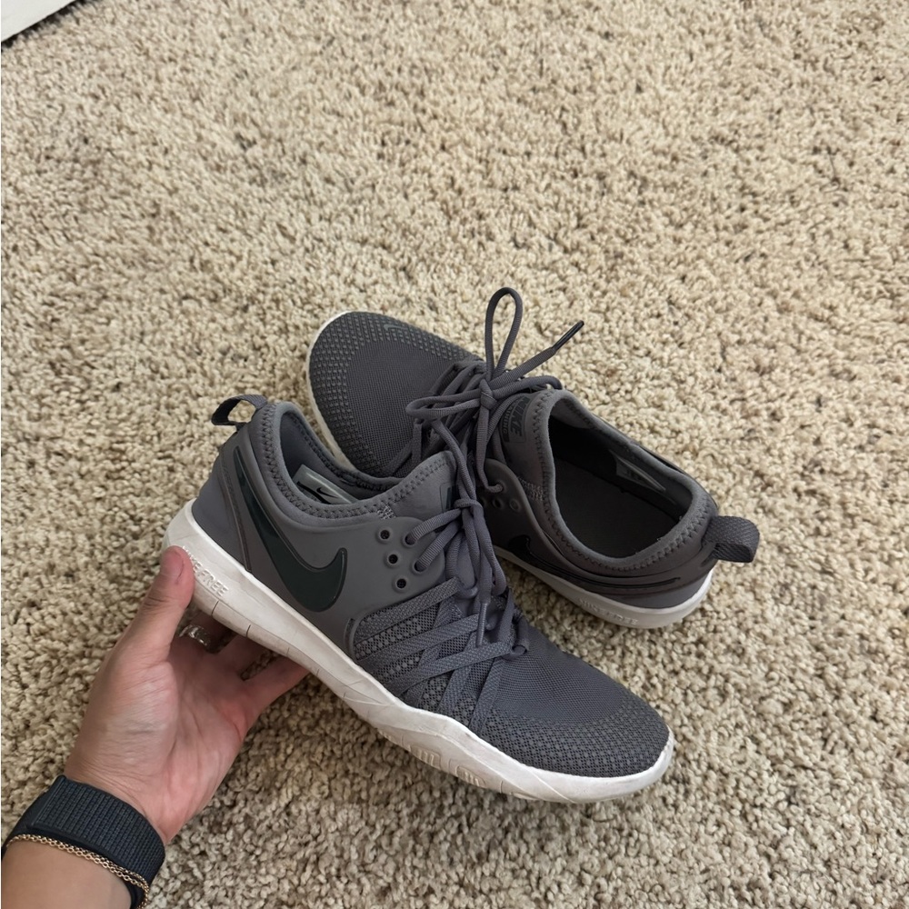 Nike Free Runs